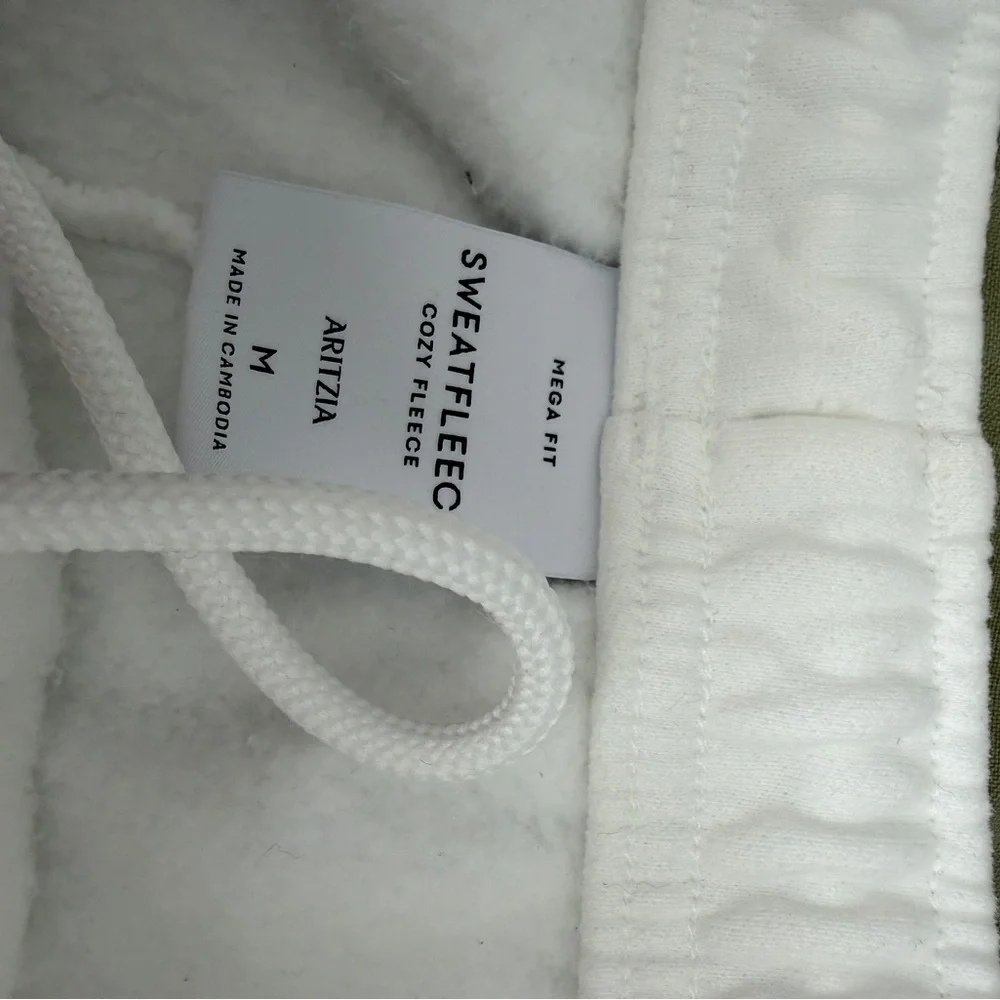 Aritzia White Cozy Fleece Sweatpants - Picture 2 of 5